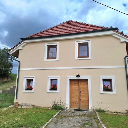Apartmany Pausram Pouzdrany Exterior foto